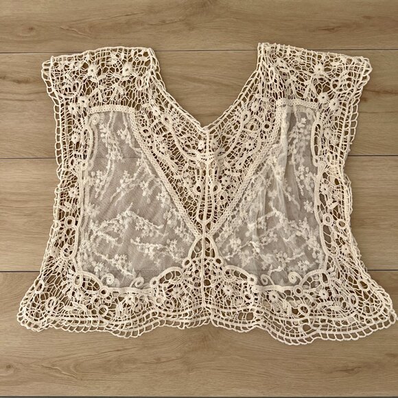 Delicate Lace and Crochet Cream Colored Slouchy See-Through Layering Top XL - Picture 4 of 14